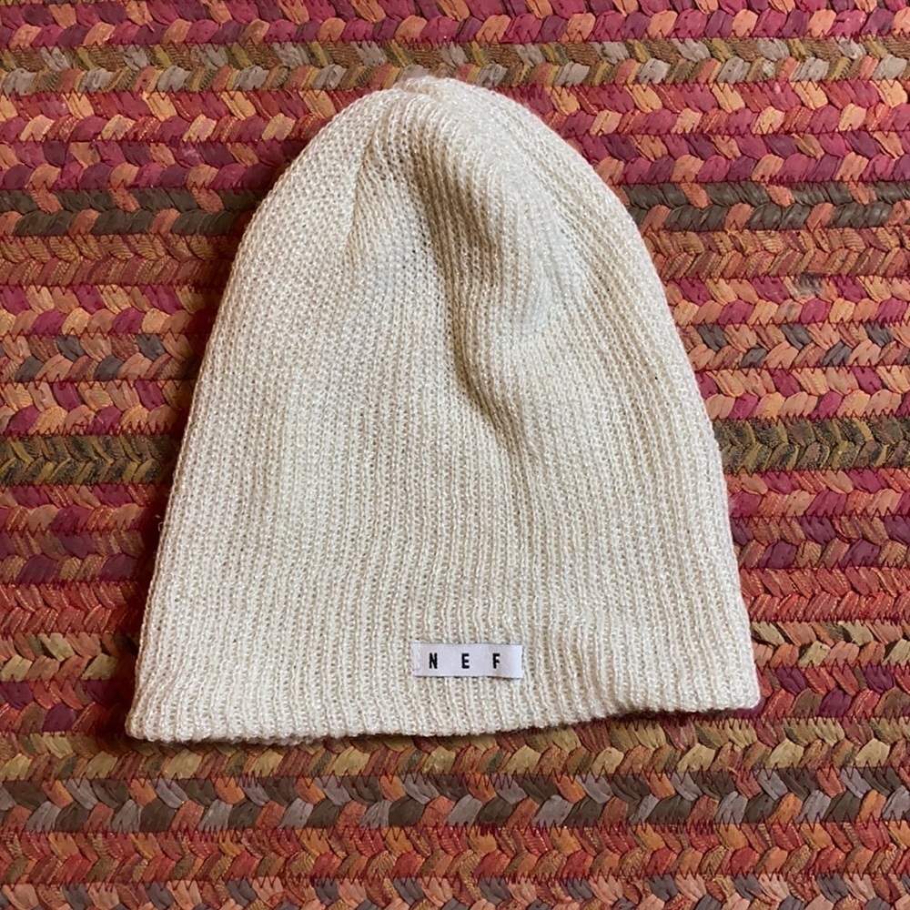 NEFF SILVER THREAD RIBBED WINTER CASUAL BEANIE